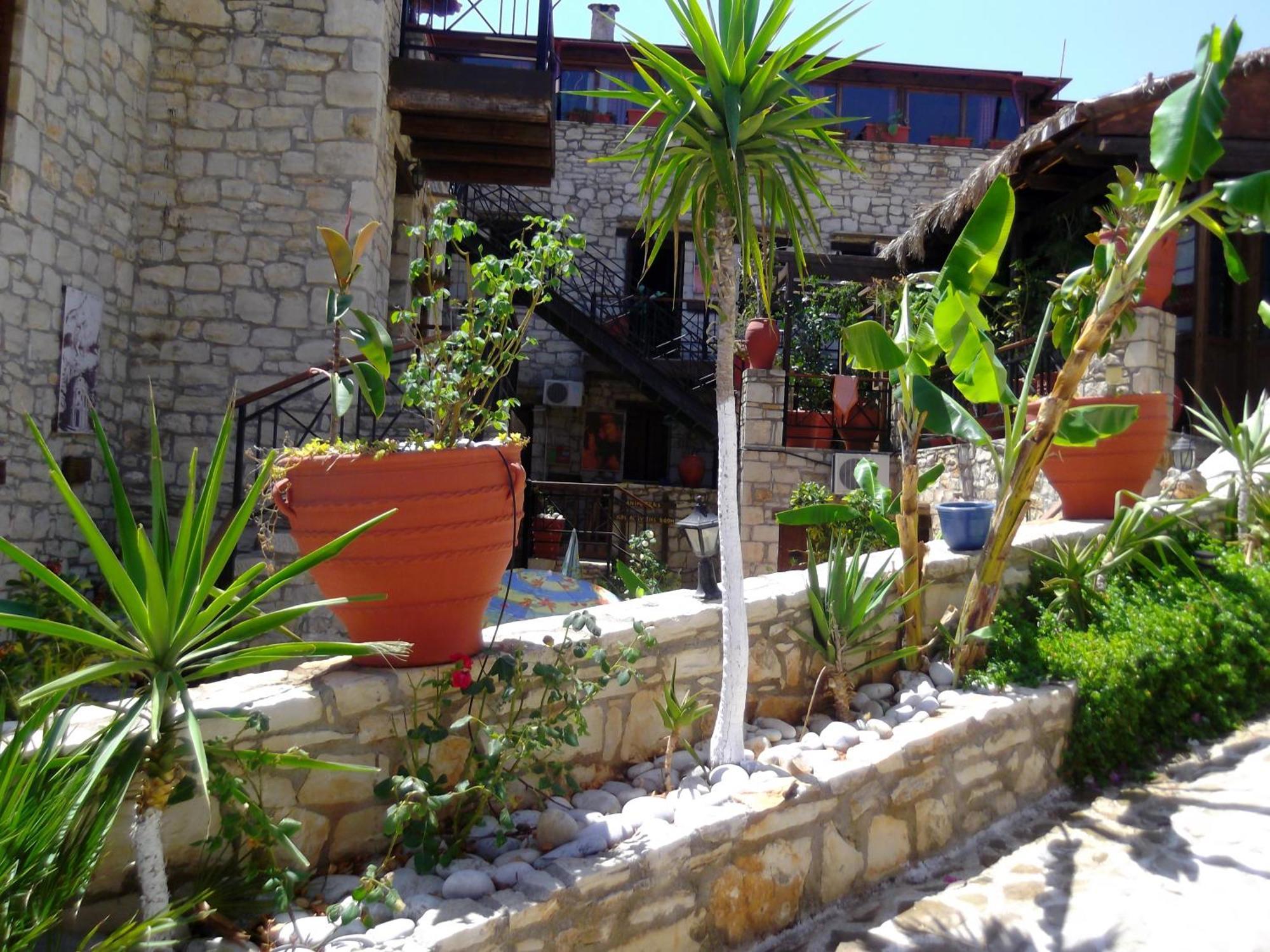 Stone Village Hotel Apartments Bali  Exterior foto